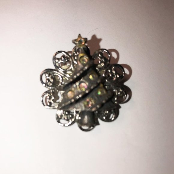 Pewter Christmas Tree Pin - Picture 4 of 4